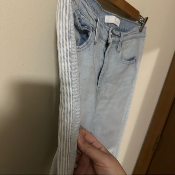 KanCan Womens Raw Hem Light Wash Jeans Side Stripe Size 28 - Picture 7 of 10
